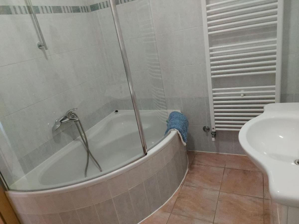 Bluegum Apartments Лижнян Екстер'єр фото