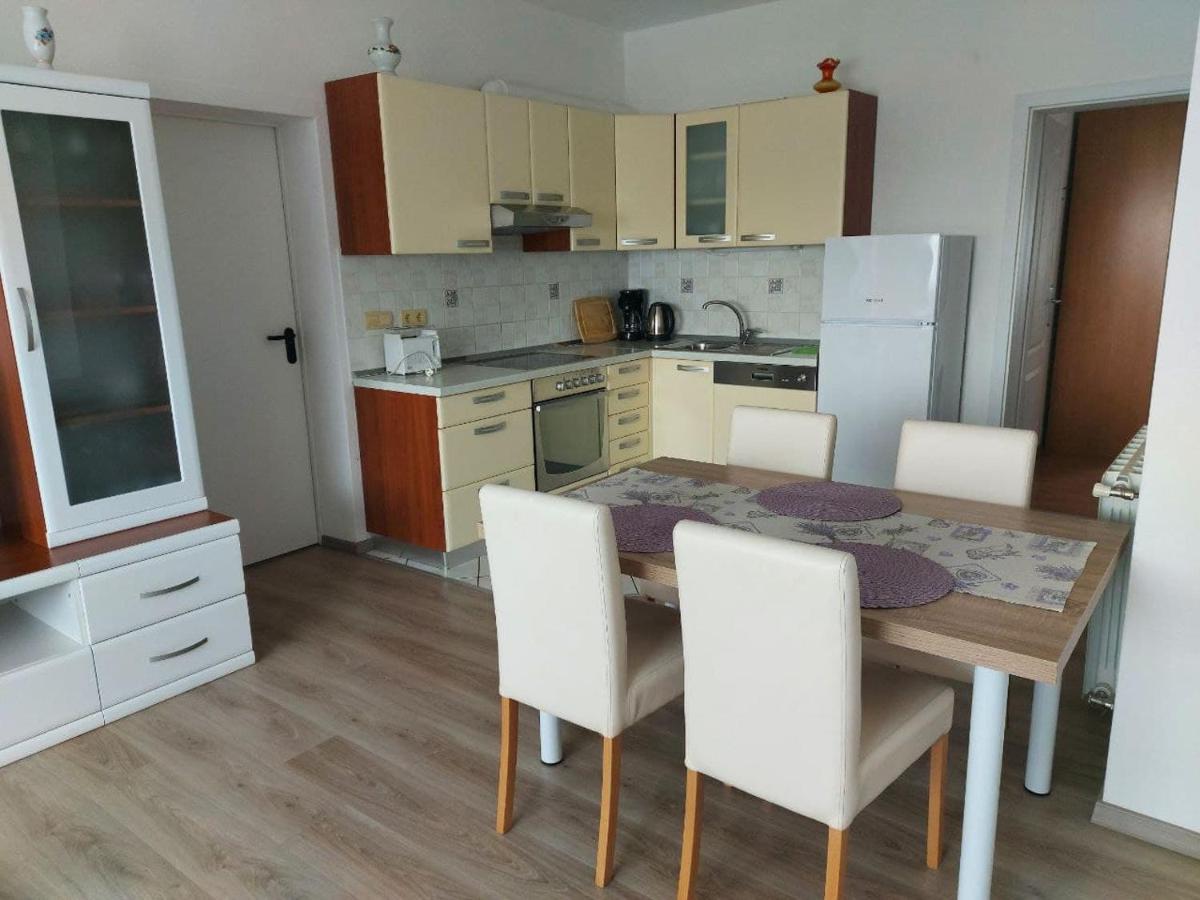 Bluegum Apartments Лижнян Екстер'єр фото