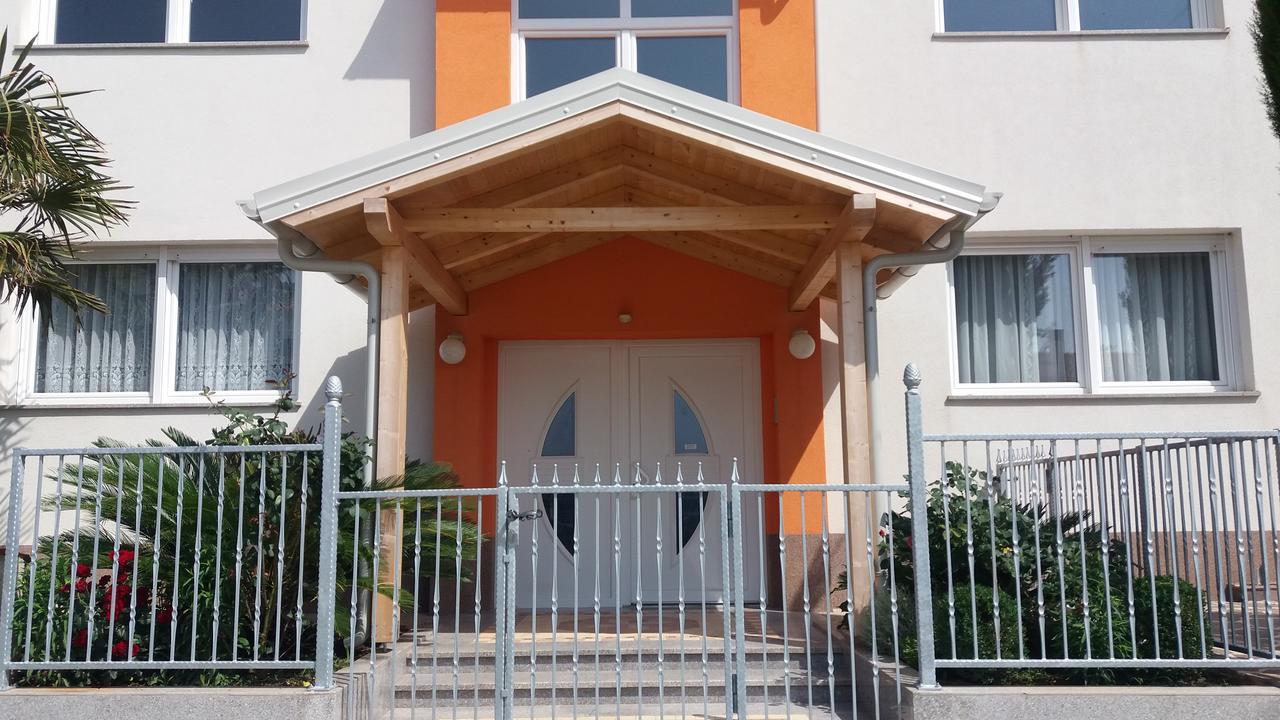 Bluegum Apartments Лижнян Екстер'єр фото